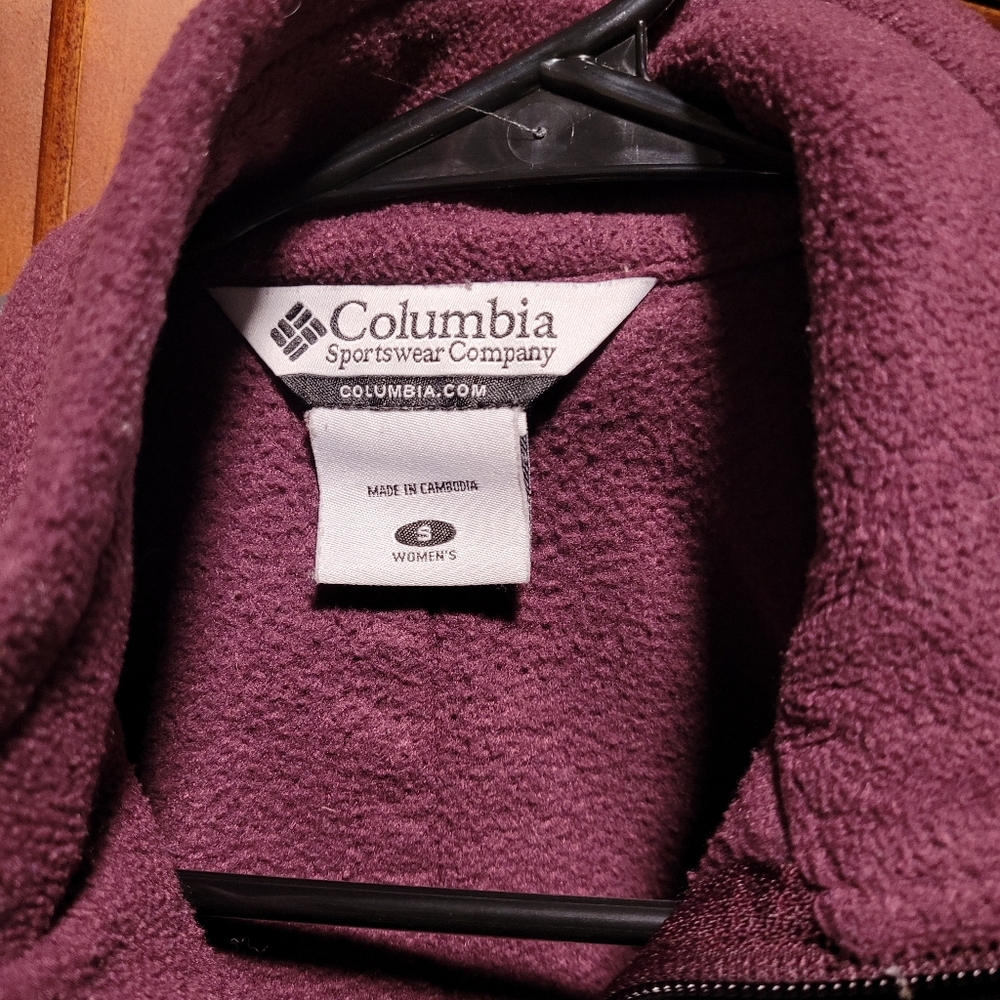 Columbia Zip Up - Picture 2 of 4